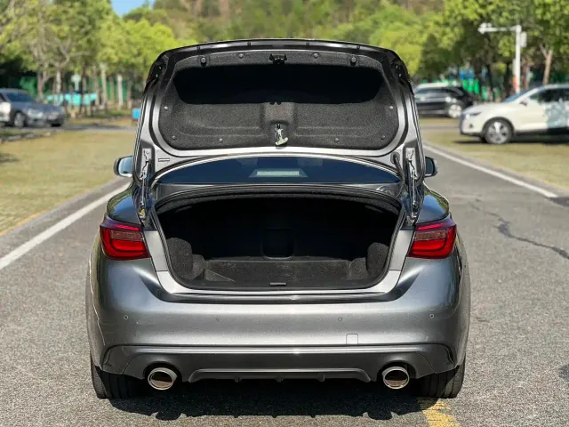 Infiniti Q50L — Фото автомобиля 14