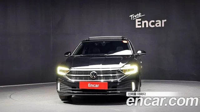 Volkswagen Jetta — Фото автомобиля 3