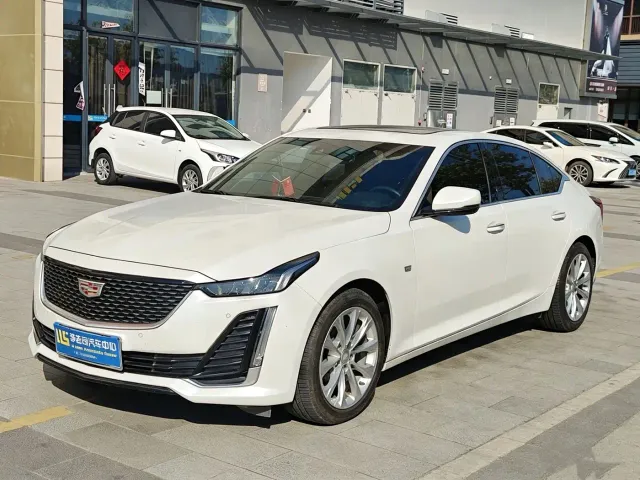 Фотография автомобиля — Cadillac CT5