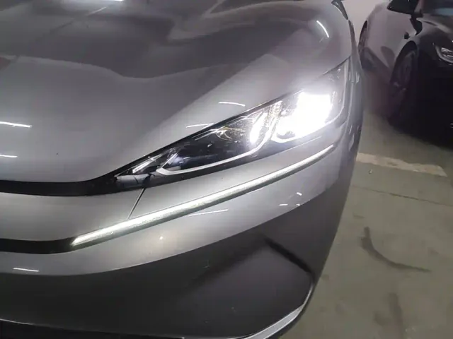 BYD Qin L — Фото автомобиля 23