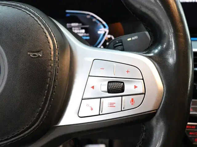 BMW 5 Series — Фото автомобиля 18