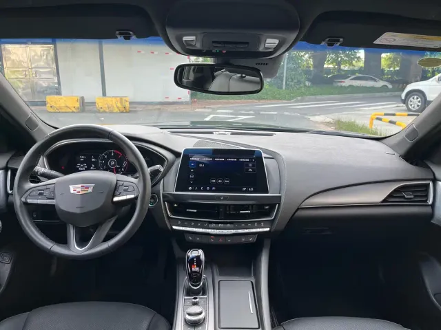 Cadillac CT5 — Фото автомобиля 13