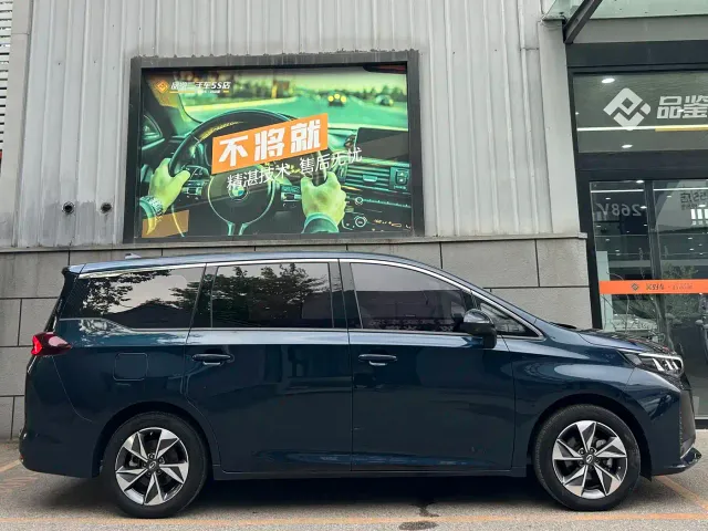 GAC Trumpchi M6 — Фото автомобиля 3