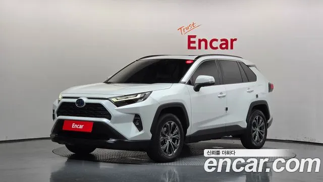 Фотография автомобиля — Toyota RAV4 5th Gen
