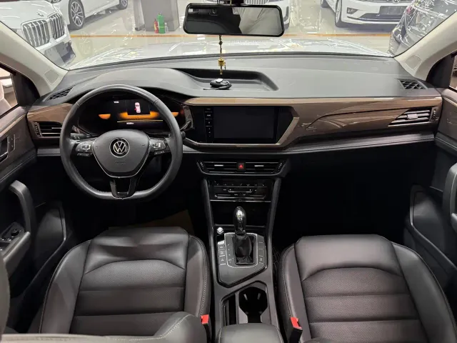 Volkswagen Tharu — Фото автомобиля 7