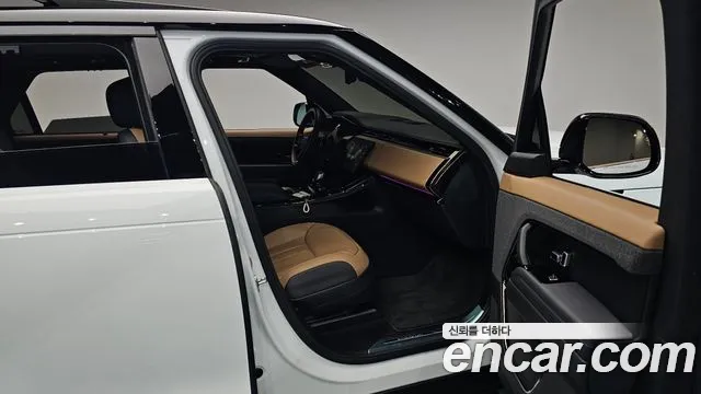 Land Rover Range Rover Sport — Фото автомобиля 8