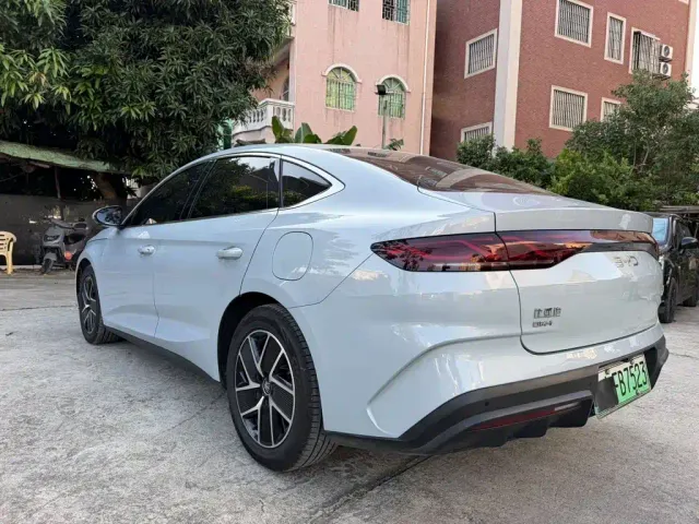 BYD Qin L — Фото автомобиля 5