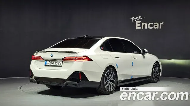 BMW 5 Series G60 — Фото автомобиля 2