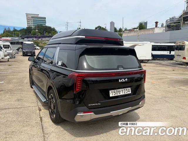 Kia Carnival Generation 4 — Фото автомобиля 2
