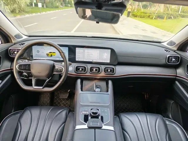 Chery Tiggo 9 — Фото автомобиля 14