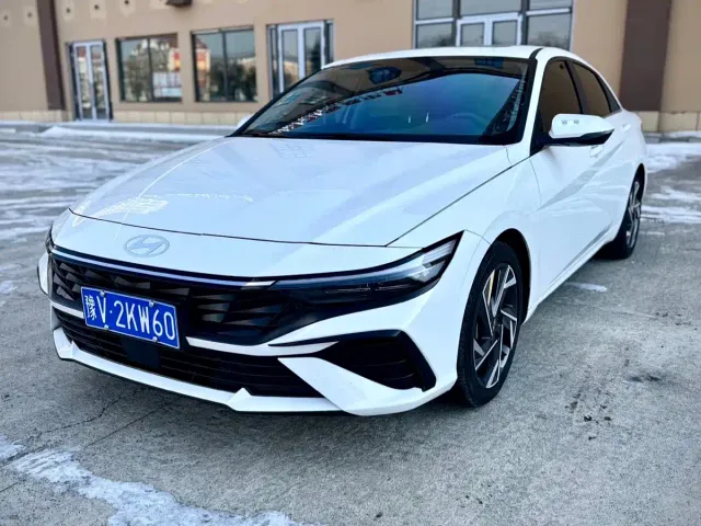 Фотография автомобиля — Hyundai Elantra