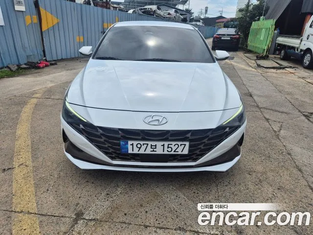 Фотография автомобиля — Hyundai AVANTE