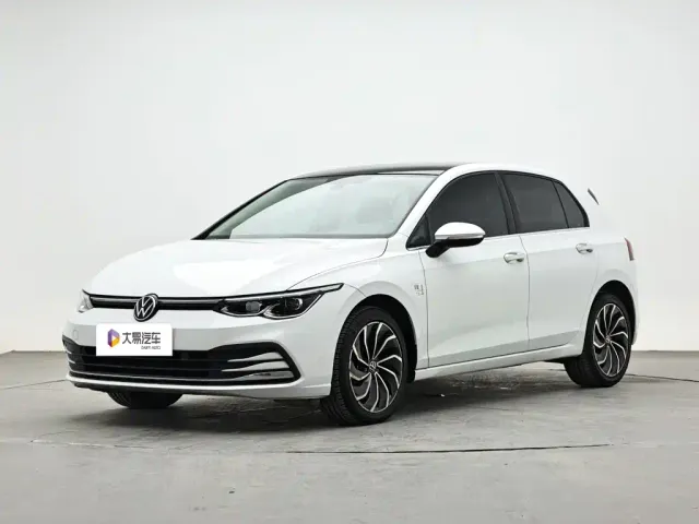 Фотография автомобиля — Volkswagen Golf