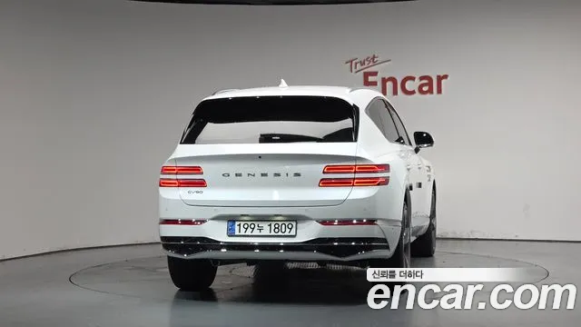 Genesis GV80 2.5T Бензин 2WD — Фото автомобиля 4