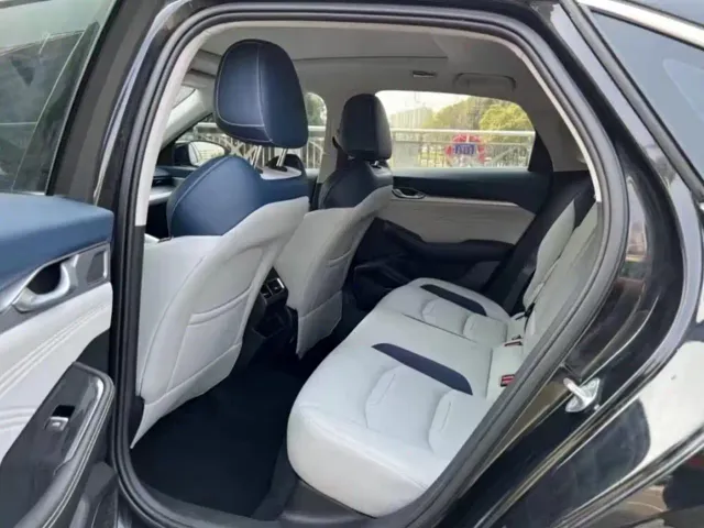Geely Xingrui — Фото автомобиля 7