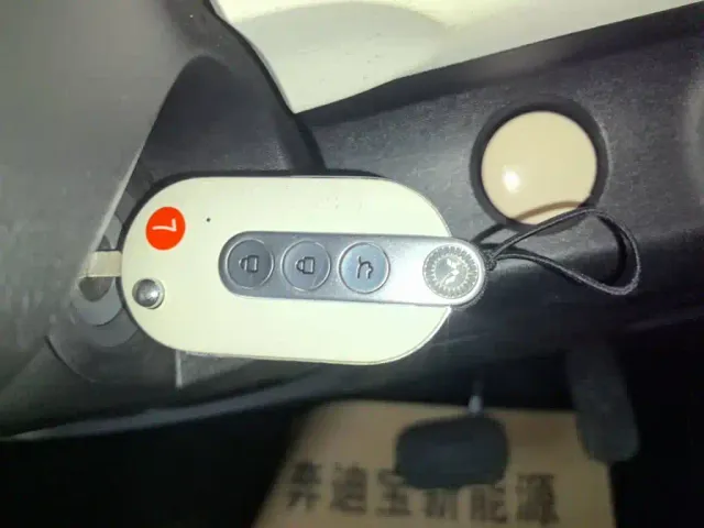 Wuling Hongguang Mini EV — Фото автомобиля 8