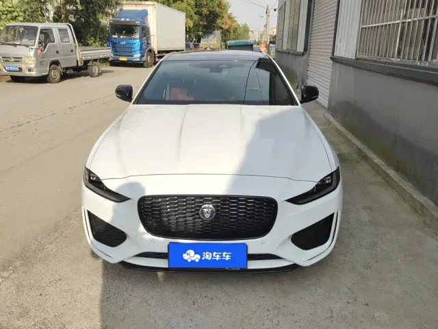 Jaguar XEL — Фото автомобиля 2