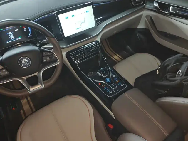 BYD Qin PLUS — Фото автомобиля 13