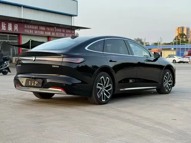 Baojun Xiangjing — Фото автомобиля 7