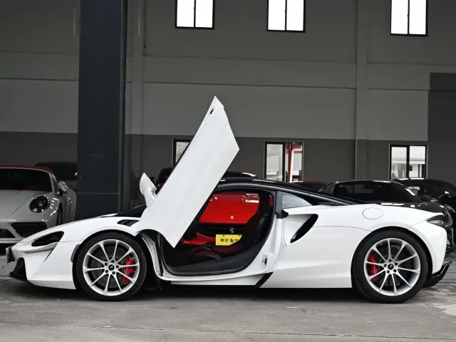 McLaren Artura — Фото автомобиля 3