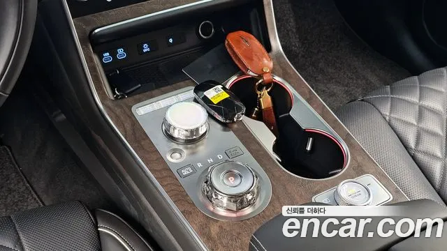 Genesis GV80 2.5T Бензин AWD — Фото автомобиля 9