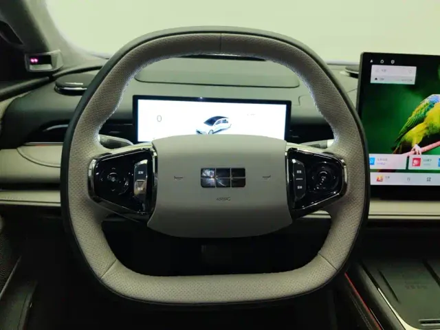 Geely Galaxy Xingyao 8 — Фото автомобиля 15