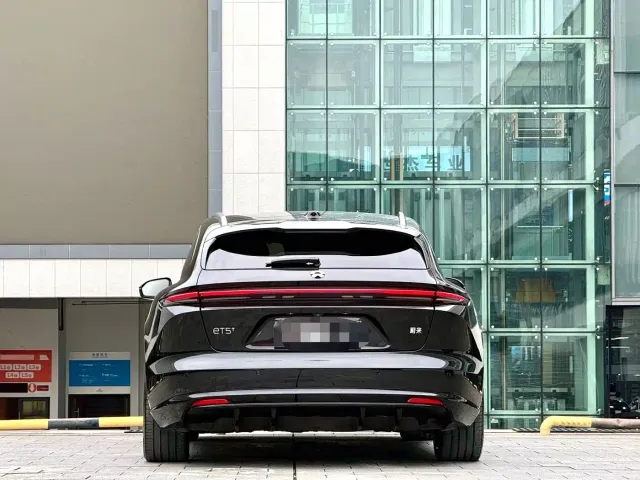 Nio ET5 Touring — Фото автомобиля 11