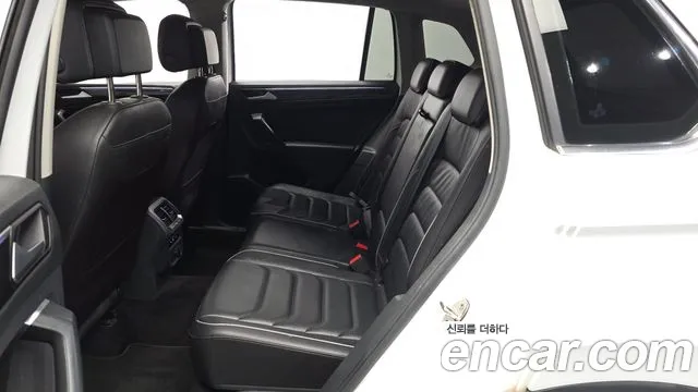 Volkswagen Tiguan — Фото автомобиля 16