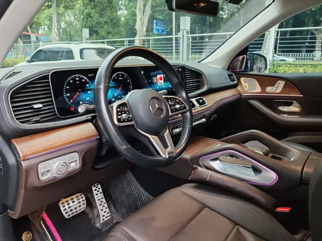 Mercedes-Benz GLE-Class — Фото автомобиля 7