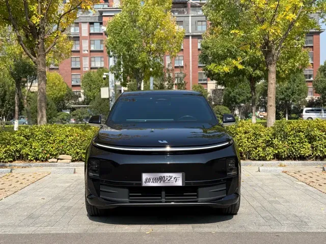 Li Auto L6 — Фото автомобиля 2