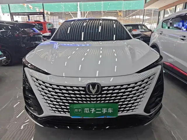 Changan UNI-T — Фото автомобиля 2