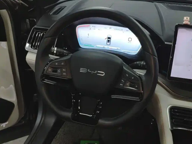 BYD Song PLUS — Фото автомобиля 10