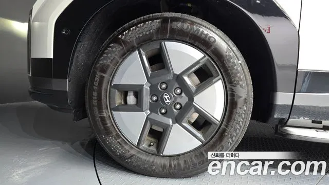 Hyundai Santa Fe MX5 — Фото автомобиля 5