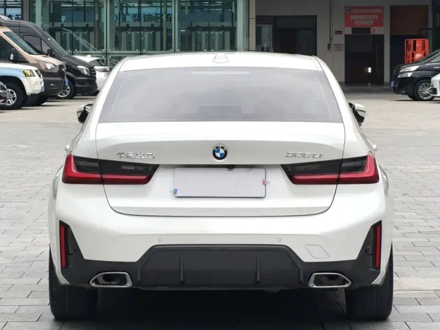 BMW 3 Series — Фото автомобиля 8