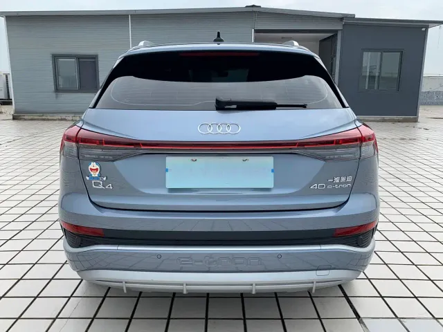 Audi Q4 e-tron — Фото автомобиля 5