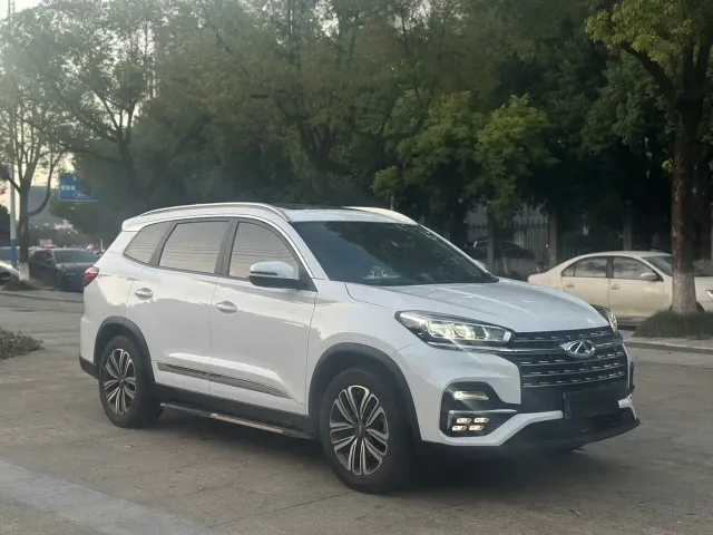 Chery Tiggo 8 — Фото автомобиля 3