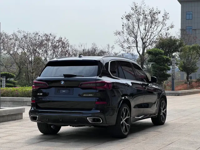 BMW X5 — Фото автомобиля 6