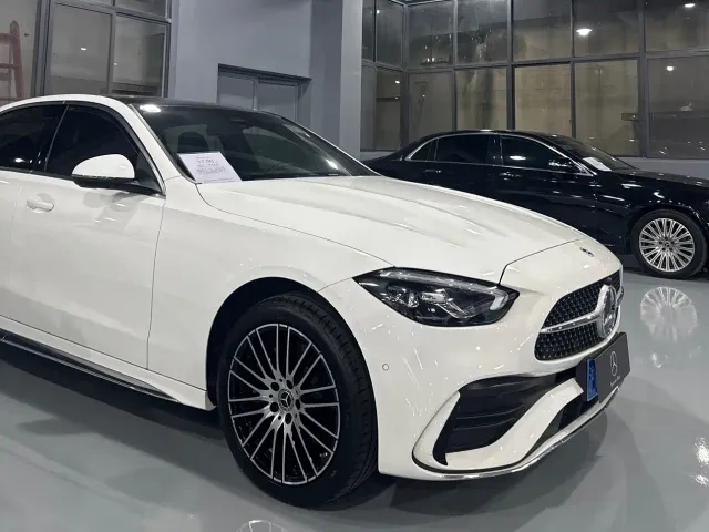 Mercedes-Benz C-Class — Фото автомобиля 16