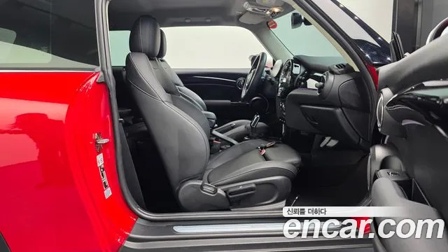 MINI Cooper — Фото автомобиля 16