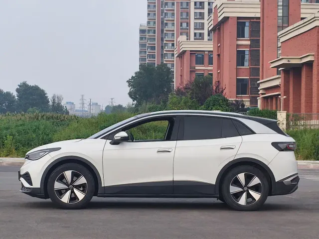 Volkswagen ID.4 X — Фото автомобиля 4