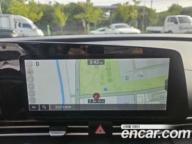 Hyundai Avante CN7 — Фото автомобиля 9