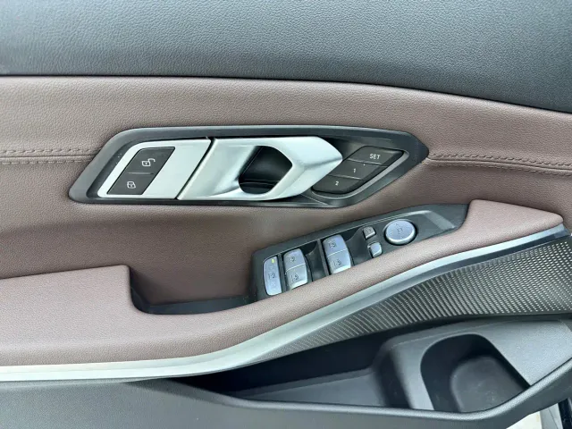 BMW 3 Series — Фото автомобиля 8