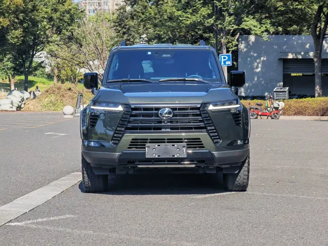 Lexus GX — Фото автомобиля 2