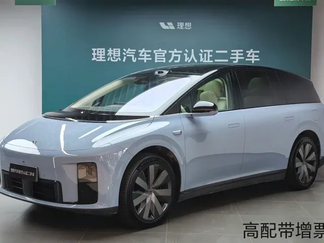 Фотография автомобиля — Li Auto i8