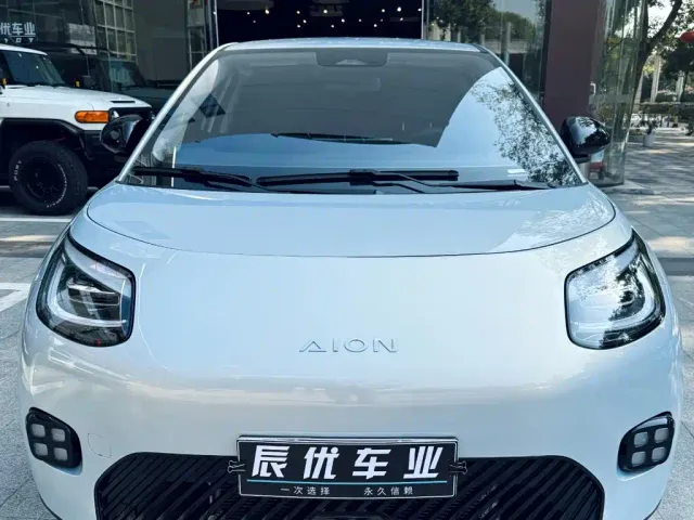 GAC Aion UT — Фото автомобиля 3