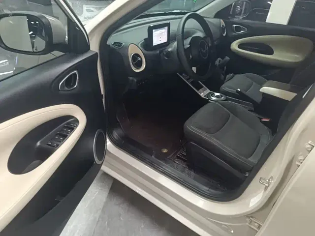 Wuling Bingo — Фото автомобиля 15