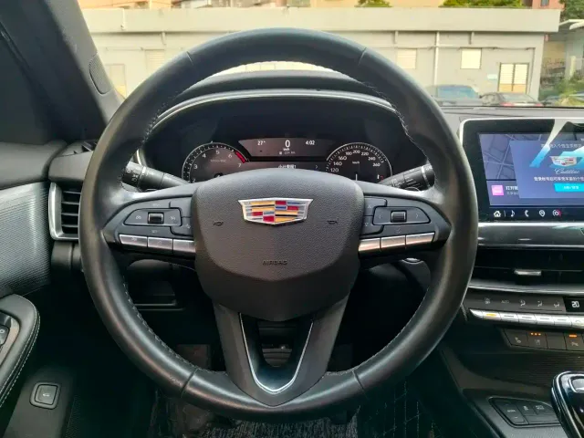 Cadillac CT5 — Фото автомобиля 8