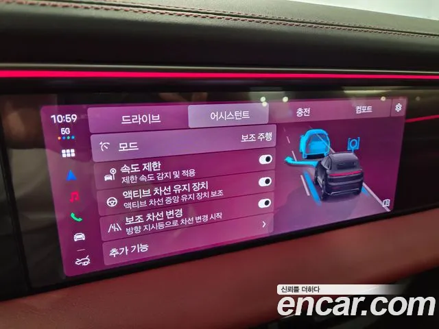 Porsche Macan Electric — Фото автомобиля 18