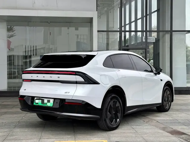Xpeng G7 — Фото автомобиля 7