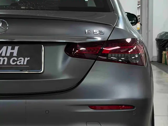 Mercedes-Benz E-Class AMG — Фото автомобиля 8